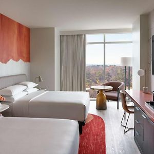 Queen Room Two Queen Beds City View High Floor